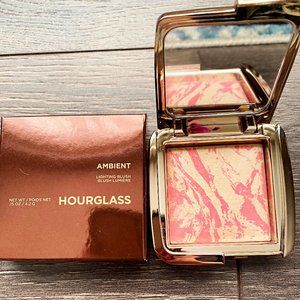 Hourglass Lighting Blush in shade 'Ambient'